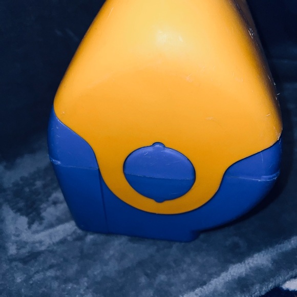 HTF Vintage blue, red and yellow Rubbermaid lunch box, cooler model #1301 - Picture 6 of 11